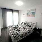Centro Con Parking * Τορρεμολίνος